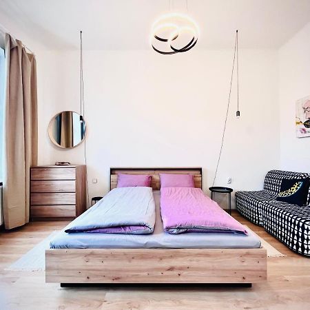 Sunny City - Apartment In Spa Zone With Private Garage 카를로비바리 외부 사진