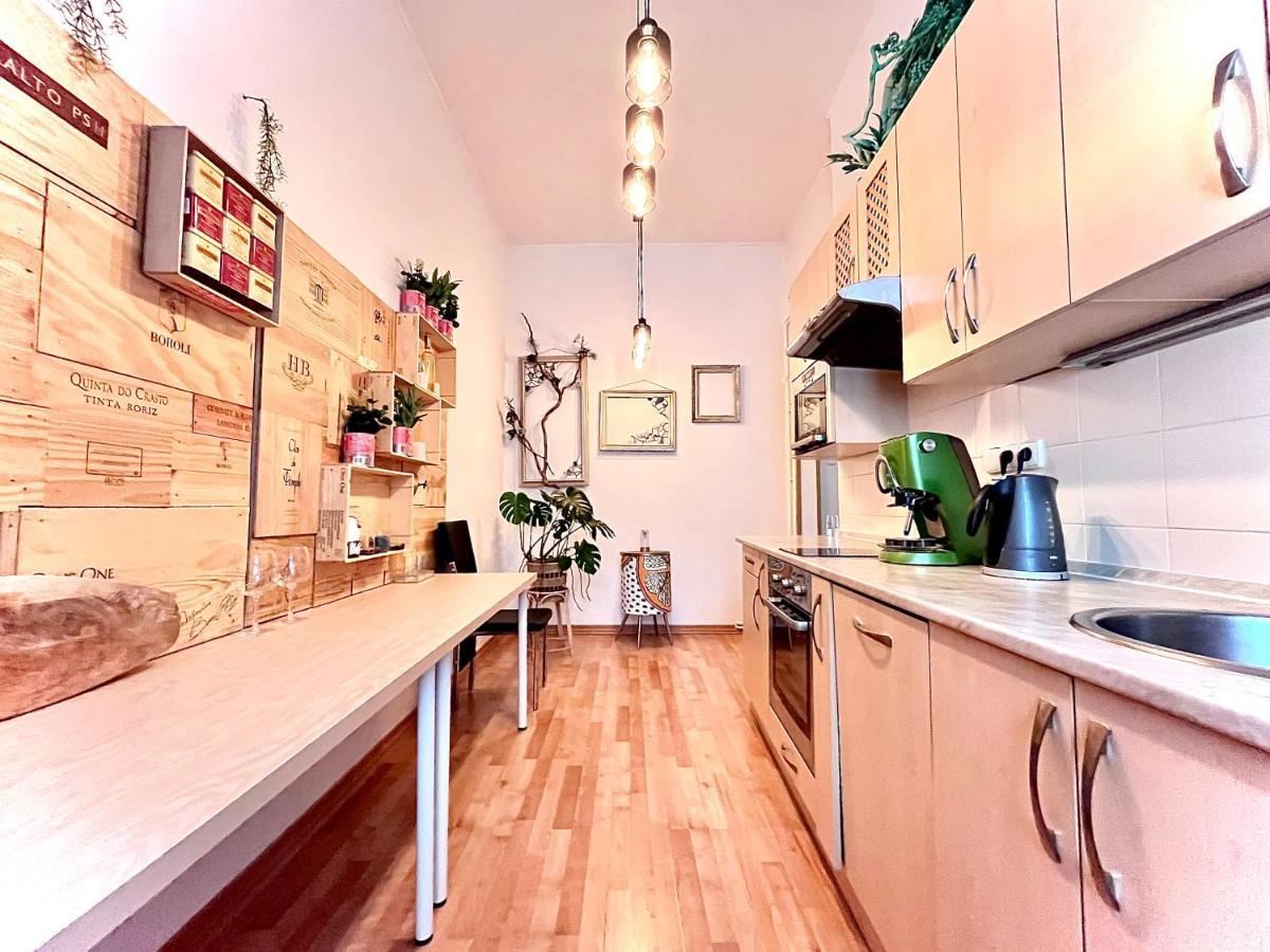 Sunny City - Apartment In Spa Zone With Private Garage 카를로비바리 외부 사진